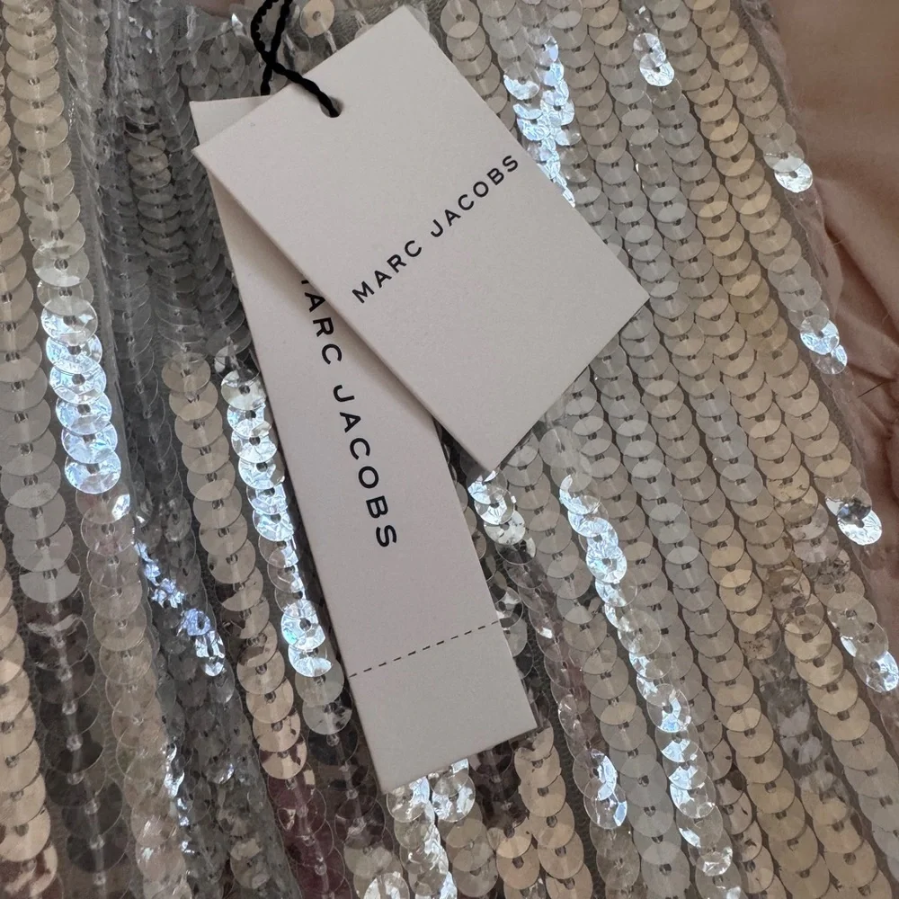 Marc Jacobs Runway NWT silver sequin midi dress with black detachable belt - Picture 8 of 15